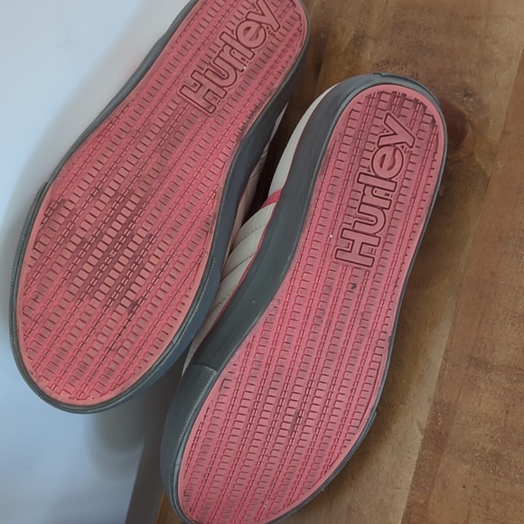 🌿HURLEY SLIP ON SHOES🌿 - Picture 7 of 7